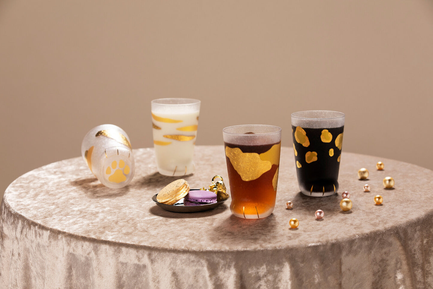 【ISHIZUKA GLASS石塚硝子︱Aderia coconeco 霧面金色貓腳杯】